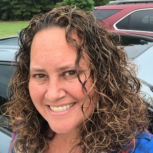 Meet your Posher, April